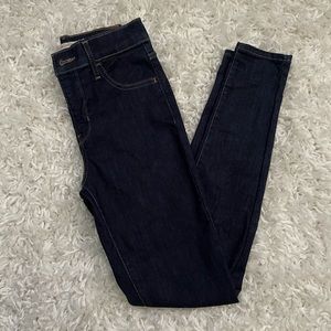 Women’s Levi’s 720 High Waist Super Skinny Jeans Sz 25